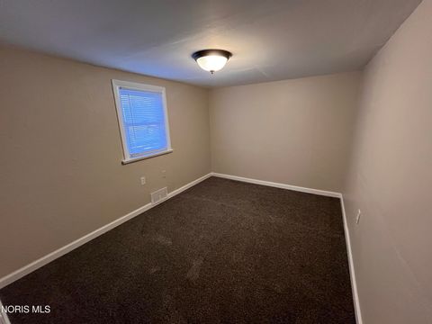 Tiny photo for 1122 Vinal Street, Toledo, OH 43605 (MLS # 10003368)