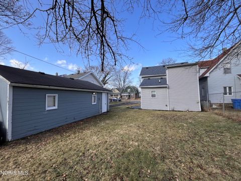 Tiny photo for 1122 Vinal Street, Toledo, OH 43605 (MLS # 10003368)