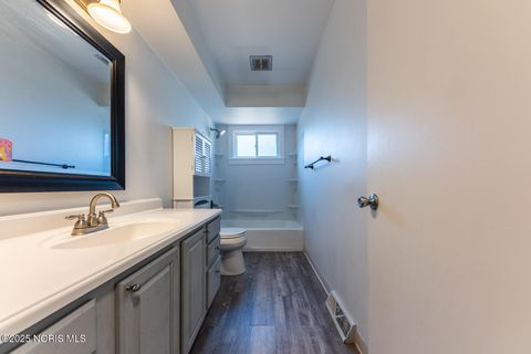 Tiny photo for 6033 Everwood Road, Toledo, OH 43613 (MLS # 10000924)