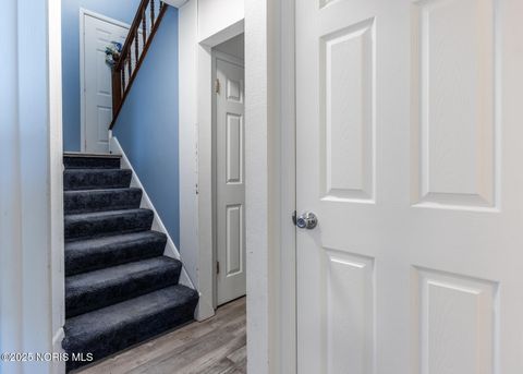 Tiny photo for 6033 Everwood Road, Toledo, OH 43613 (MLS # 10000924)