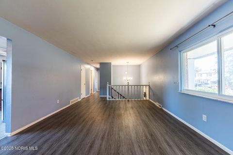 Tiny photo for 6033 Everwood Road, Toledo, OH 43613 (MLS # 10000924)