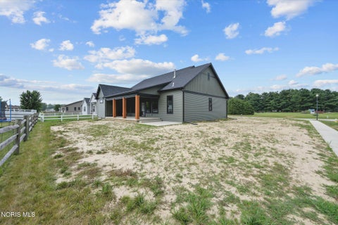 Tiny photo for 101 Ashberry Way, Swanton, OH 43558 (MLS # 10011264)