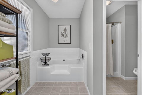 Tiny photo for 2344 Wimbledon Park Boulevard, Toledo, OH 43617 (MLS # 10014195)