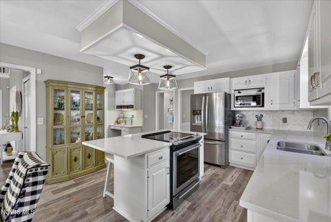 Tiny photo for 2344 Wimbledon Park Boulevard, Toledo, OH 43617 (MLS # 10014195)