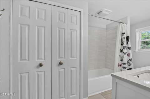 Tiny photo for 4533 Penridge Road, Toledo, OH 43615 (MLS # 10010407)