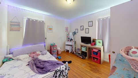 Tiny photo for 917 Eleanor Avenue, Toledo, OH 43612 (MLS # 10007056)