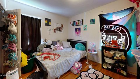 Tiny photo for 917 Eleanor Avenue, Toledo, OH 43612 (MLS # 10007056)