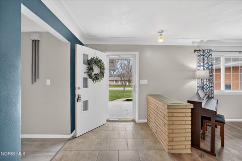 Tiny photo for 915 Carol Road, Bowling Green, OH 43402 (MLS # 10005244)