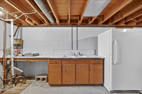 Tiny photo for 915 Carol Road, Bowling Green, OH 43402 (MLS # 10005244)