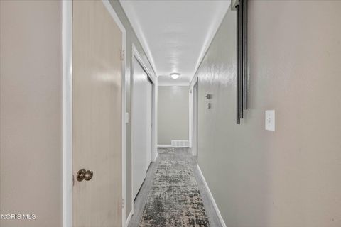 Tiny photo for 915 Carol Road, Bowling Green, OH 43402 (MLS # 10005244)