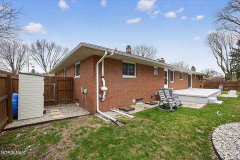 Tiny photo for 915 Carol Road, Bowling Green, OH 43402 (MLS # 10005244)