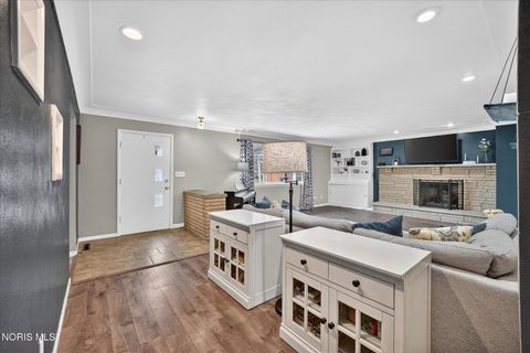 Tiny photo for 915 Carol Road, Bowling Green, OH 43402 (MLS # 10005244)