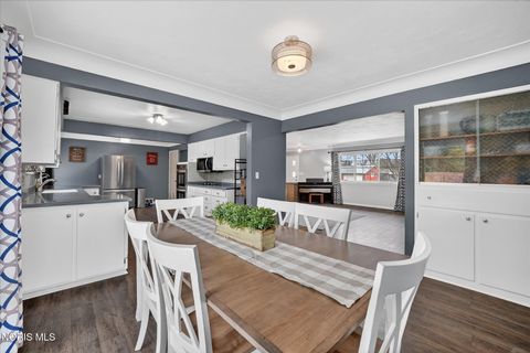 Tiny photo for 915 Carol Road, Bowling Green, OH 43402 (MLS # 10005244)