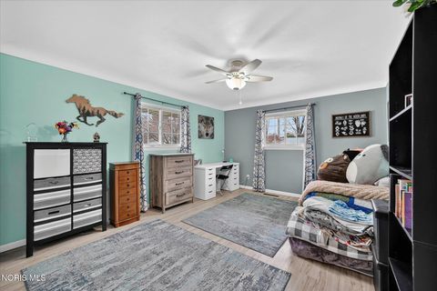 Tiny photo for 915 Carol Road, Bowling Green, OH 43402 (MLS # 10005244)