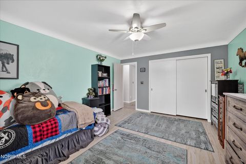 Tiny photo for 915 Carol Road, Bowling Green, OH 43402 (MLS # 10005244)