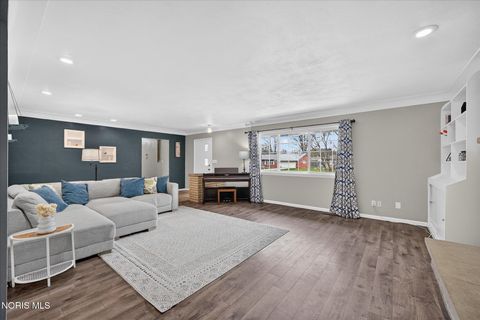 Tiny photo for 915 Carol Road, Bowling Green, OH 43402 (MLS # 10005244)