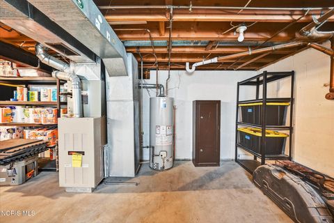 Tiny photo for 915 Carol Road, Bowling Green, OH 43402 (MLS # 10005244)