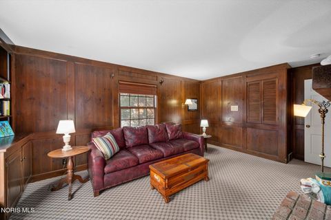 Tiny photo for 4612 Farmington Road, Toledo, OH 43623 (MLS # 10005262)