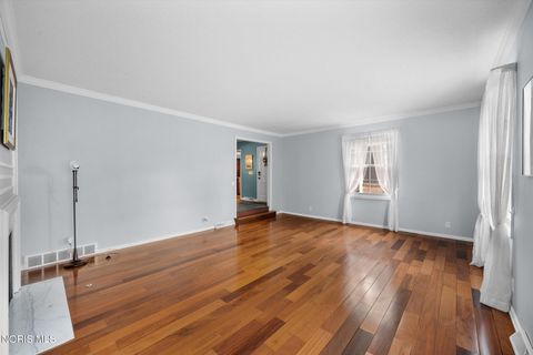 Tiny photo for 4612 Farmington Road, Toledo, OH 43623 (MLS # 10005262)