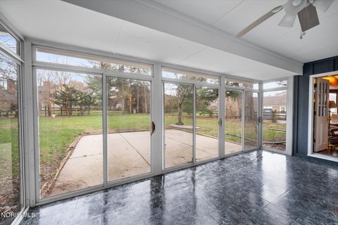 Tiny photo for 4612 Farmington Road, Toledo, OH 43623 (MLS # 10005262)