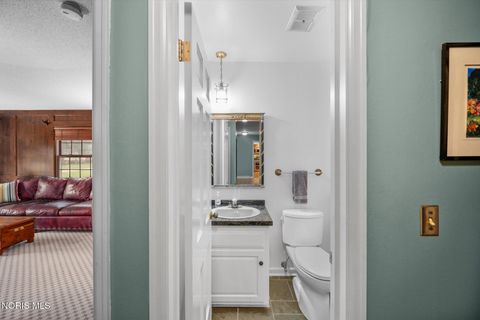 Tiny photo for 4612 Farmington Road, Toledo, OH 43623 (MLS # 10005262)