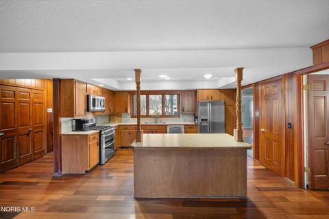 Tiny photo for 4612 Farmington Road, Toledo, OH 43623 (MLS # 10005262)