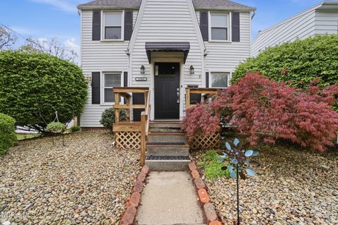 Tiny photo for 2703 Wyndale Road, Toledo, OH 43613 (MLS # 10007028)