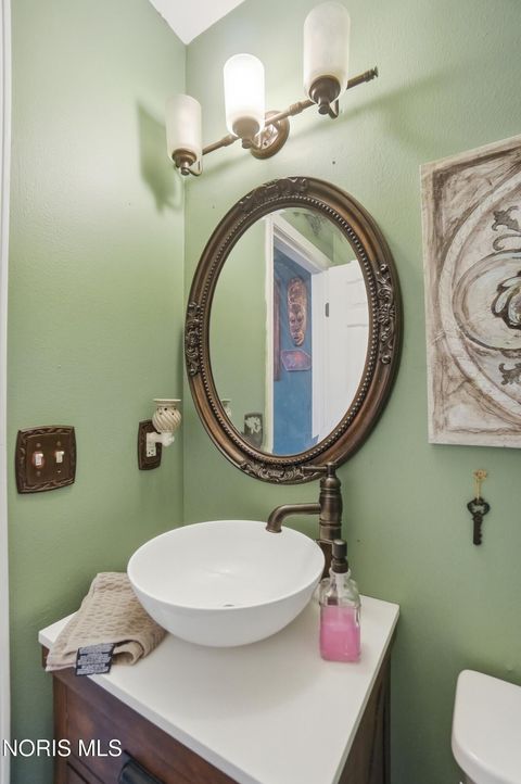 Tiny photo for 2703 Wyndale Road, Toledo, OH 43613 (MLS # 10007028)