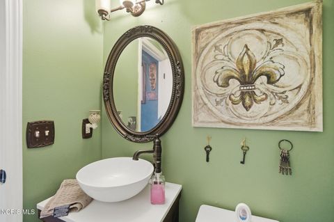Tiny photo for 2703 Wyndale Road, Toledo, OH 43613 (MLS # 10007028)