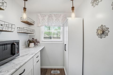 Tiny photo for 2703 Wyndale Road, Toledo, OH 43613 (MLS # 10007028)