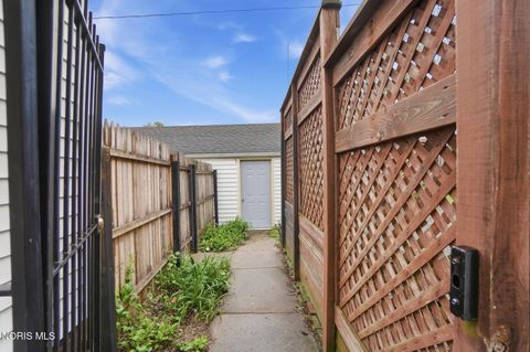 Tiny photo for 2703 Wyndale Road, Toledo, OH 43613 (MLS # 10007028)