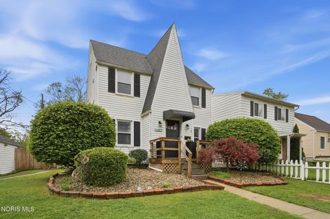Tiny photo for 2703 Wyndale Road, Toledo, OH 43613 (MLS # 10007028)