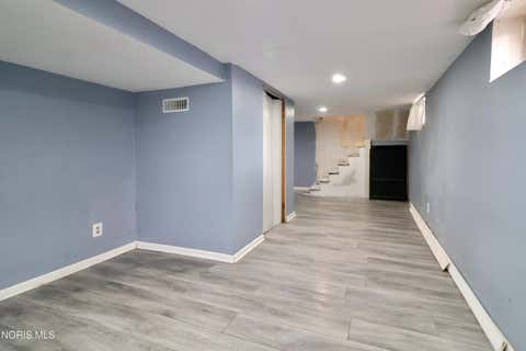 Tiny photo for 824 Clay Avenue, Toledo, OH 43608 (MLS # 10011097)