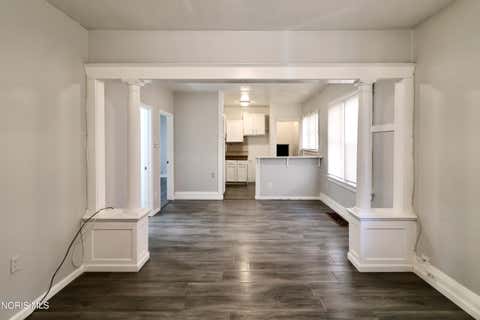 Tiny photo for 824 Clay Avenue, Toledo, OH 43608 (MLS # 10011097)