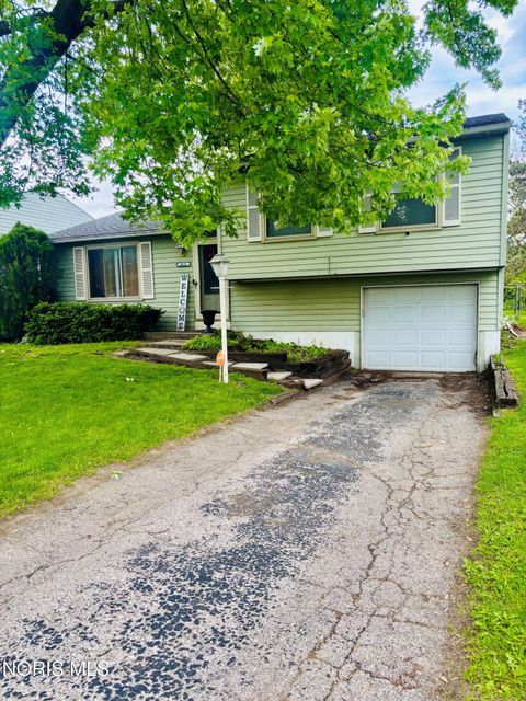 Tiny photo for 4833 Catalina Drive, Toledo, OH 43615 (MLS # 10007769)