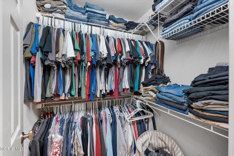 Tiny photo for 622 Crystal Lake Drive, Holland, OH 43528 (MLS # 10006243)