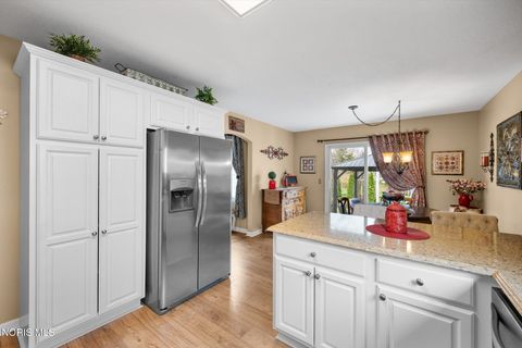 Tiny photo for 622 Crystal Lake Drive, Holland, OH 43528 (MLS # 10006243)