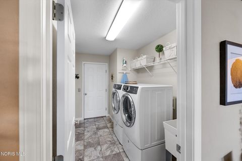 Tiny photo for 622 Crystal Lake Drive, Holland, OH 43528 (MLS # 10006243)