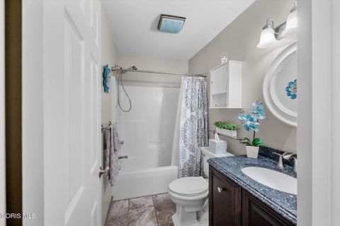 Tiny photo for 622 Crystal Lake Drive, Holland, OH 43528 (MLS # 10006243)