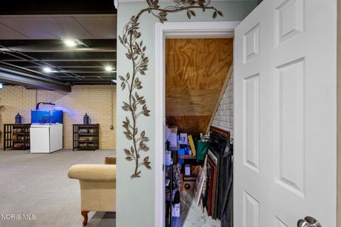 Tiny photo for 622 Crystal Lake Drive, Holland, OH 43528 (MLS # 10006243)