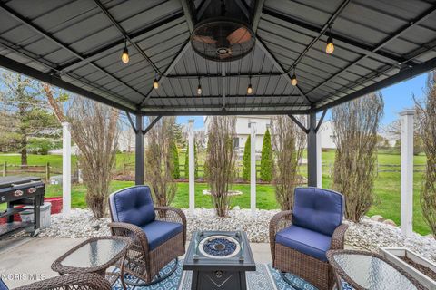 Tiny photo for 622 Crystal Lake Drive, Holland, OH 43528 (MLS # 10006243)