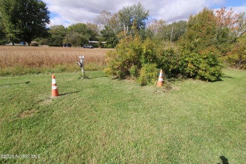 Tiny photo for 5084 W Fremont Road, Port Clinton, OH 43452 (MLS # 10000251)