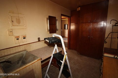 Tiny photo for 5084 W Fremont Road, Port Clinton, OH 43452 (MLS # 10000251)