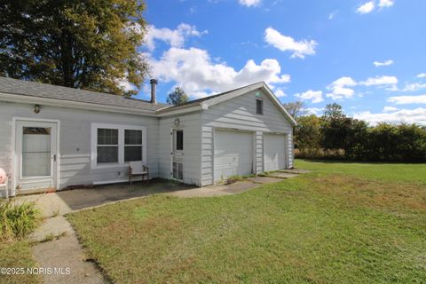 Tiny photo for 5084 W Fremont Road, Port Clinton, OH 43452 (MLS # 10000251)