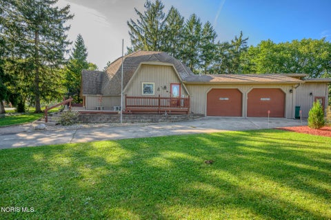Tiny photo for 624 Marilyn Drive, Rossford, OH 43460 (MLS # 10013479)