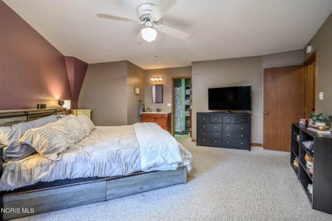 Tiny photo for 624 Marilyn Drive, Rossford, OH 43460 (MLS # 10013479)