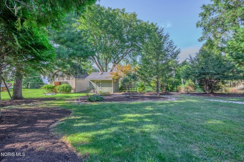Tiny photo for 624 Marilyn Drive, Rossford, OH 43460 (MLS # 10013479)