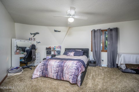 Tiny photo for 624 Marilyn Drive, Rossford, OH 43460 (MLS # 10013479)