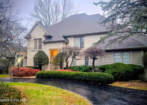 Photo of 4810 Forest Hill Drive, Toledo, OH 43623 (MLS # 10001838)