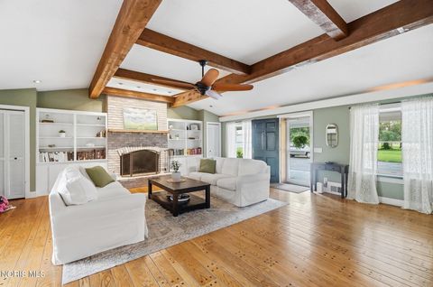 Tiny photo for 24870 W River Road, Perrysburg, OH 43551 (MLS # 10009564)